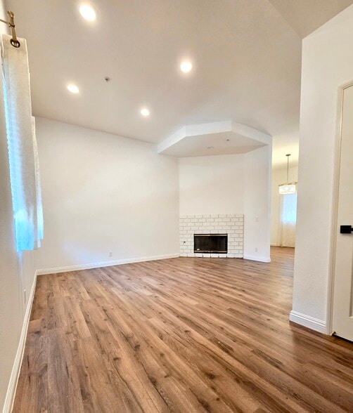 Building Photo - 1037 Arroyo Verde Rd