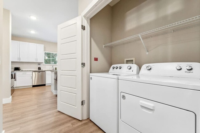 Building Photo - 12550 Windy Pointe Lp