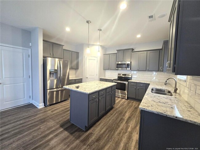 Building Photo - 604 Amusement Dr