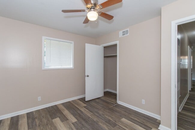Building Photo - Total Electric! 3BR/1BA