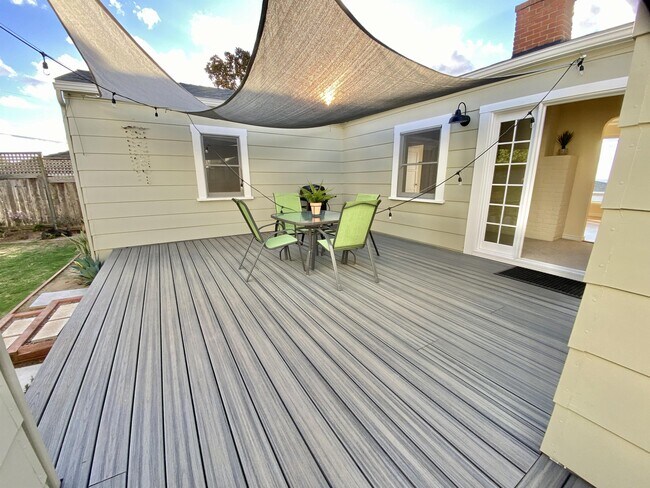 Building Photo - 4491 Coronado Ave