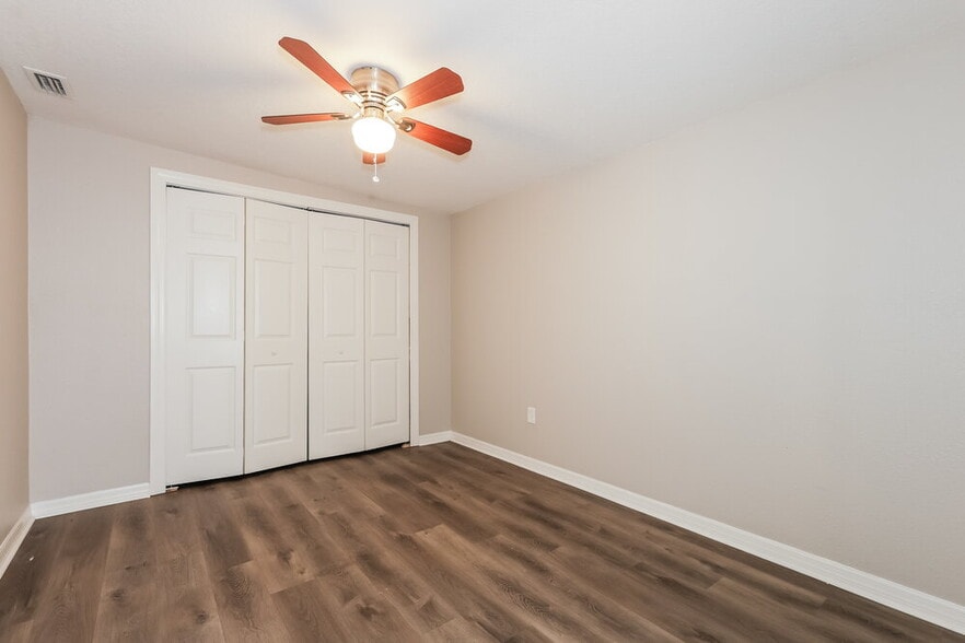 Building Photo - 3039 Annadale Cir