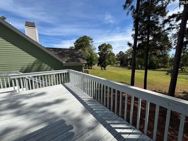 Building Photo - 221 Timberlake Dr