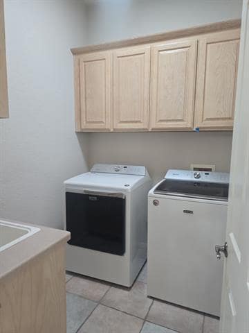 Building Photo - 6376 Newport Ct