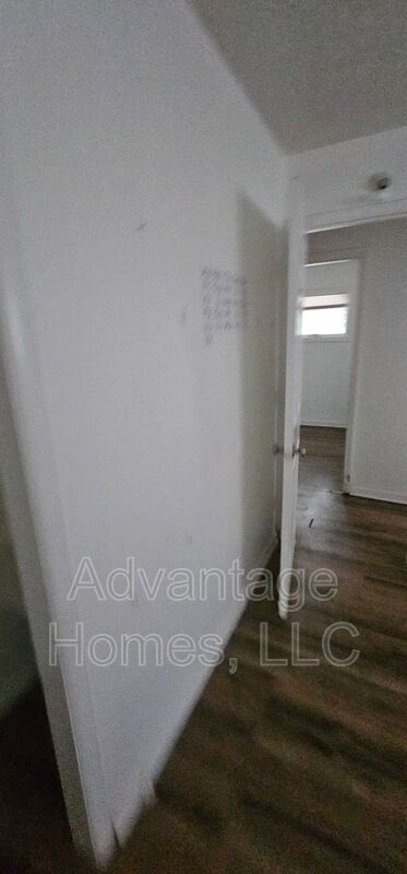 Building Photo - 11221 Palmer Ave