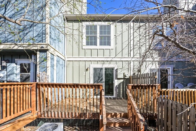 Building Photo - 8165 S Fillmore Way