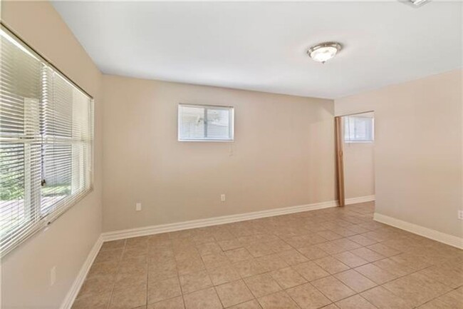 Building Photo - 7253 Onyx St