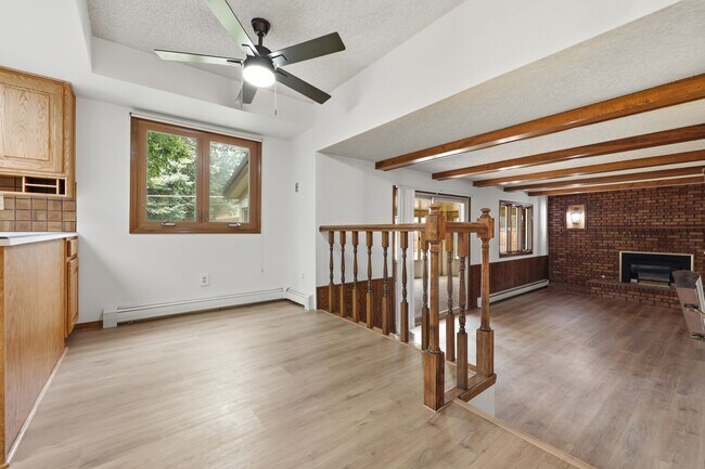 Building Photo - 7573 Lee Dr