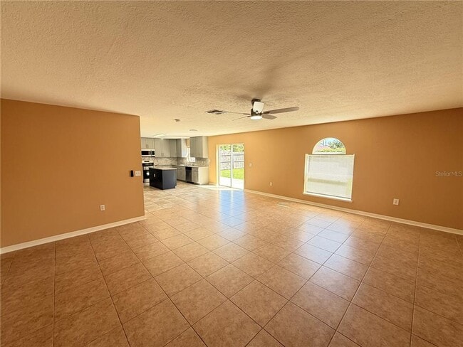 Building Photo - 4 Princess Geraldine Pl