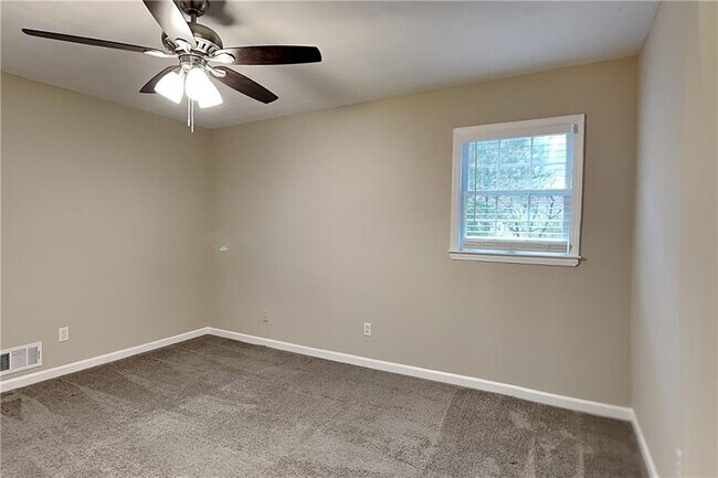 Building Photo - 3023 Timberline Rd