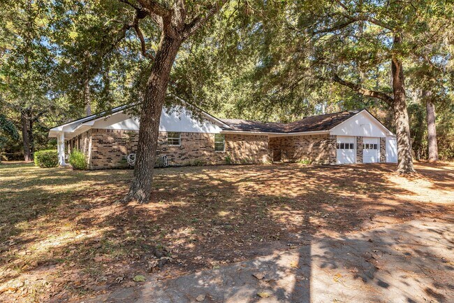 Building Photo - 23311 Nichols Sawmill Rd