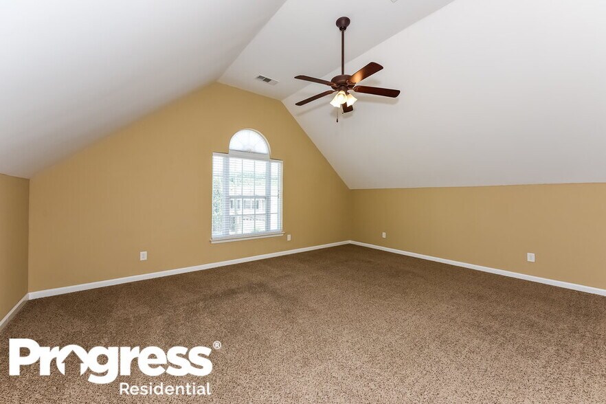 Building Photo - 8872 Cressent Glen Ct