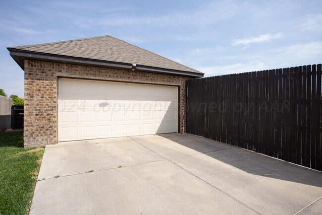 Building Photo - 6805 Nancy Ellen St