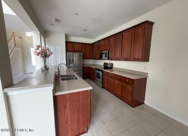 Building Photo - 3824 Silverpoint Ln