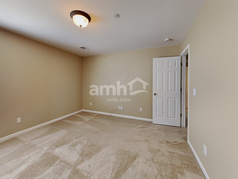Building Photo - 4733 Jobe Trl