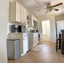 Building Photo - 17 N 11th St