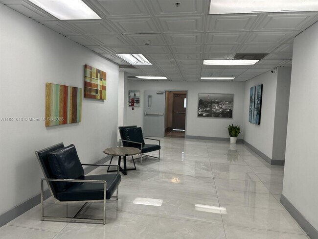 Building Photo - 3410 Coral Wy