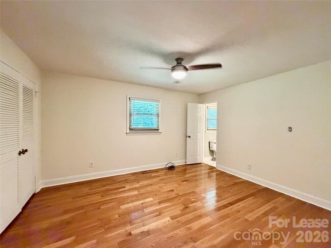 Building Photo - 109 James Dr
