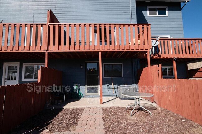 Building Photo - 18212 W 3rd Pl