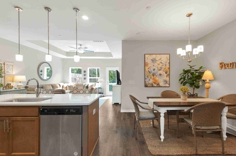 Building Photo - 7523 Fernvale Springs Way