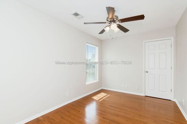 Building Photo - Heatherwood Subdivision!