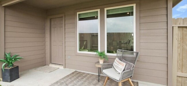 Building Photo - 23823 Desert Peach Dr