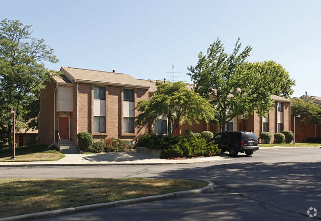 Primary Photo - River Park Place Townhomes