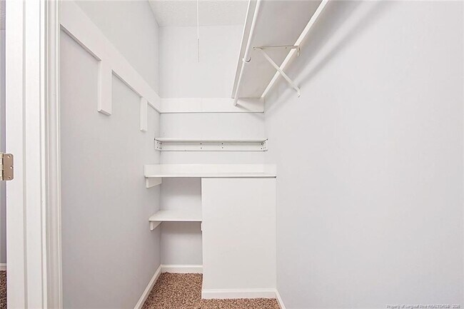 Building Photo - 7059 Darnell St