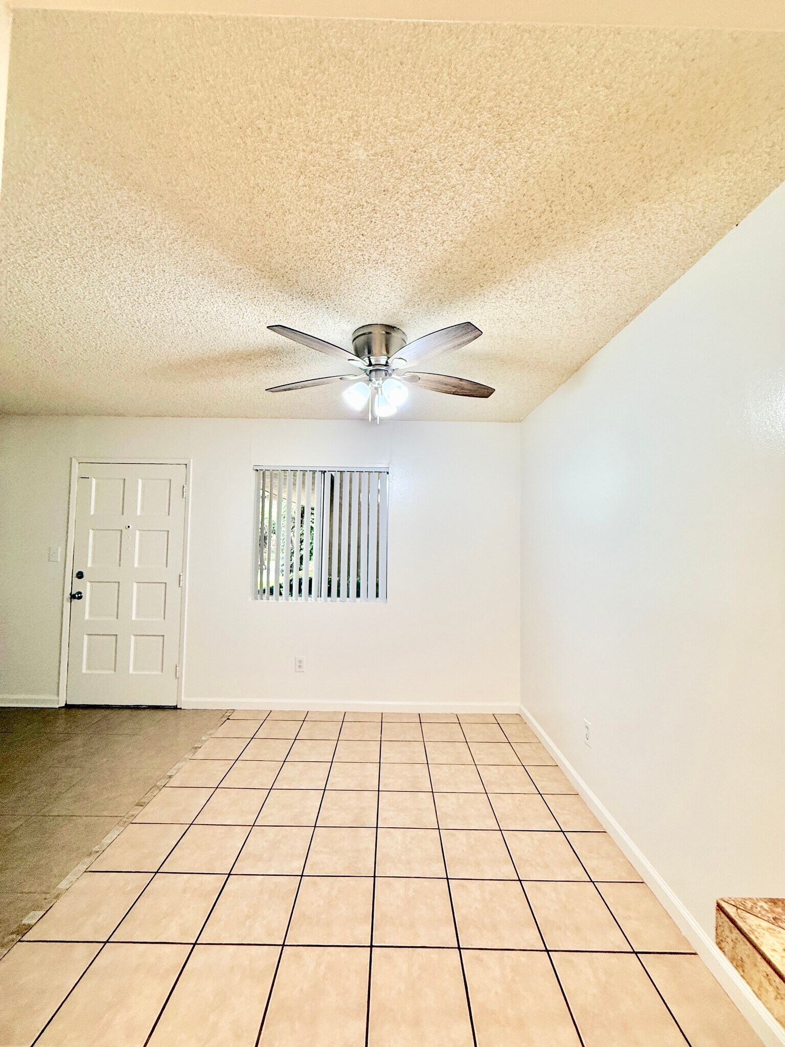 Building Photo - 4475 Jurupa Ave