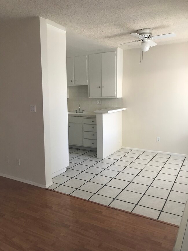 Building Photo - 20947 Bryant St
