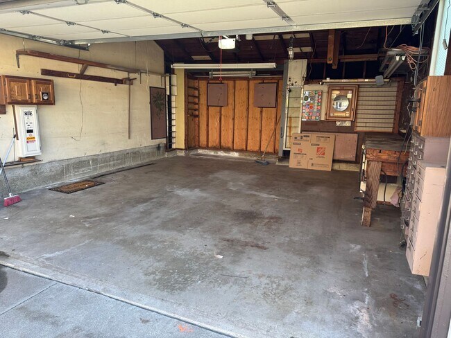 Building Photo - CULVER CITY STUNNING REMODEL 3 BDRM 1 BA. HOUSE FOR LEASE!