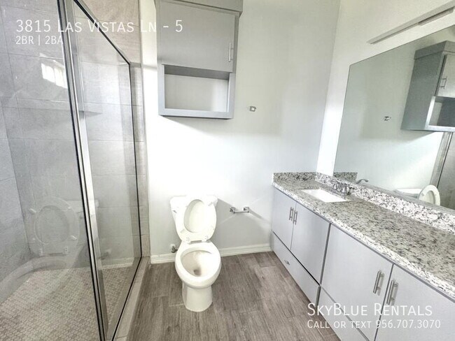 Building Photo - 3815 Las Vistas Ln