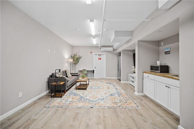 Building Photo - 108 N Kensico Ave