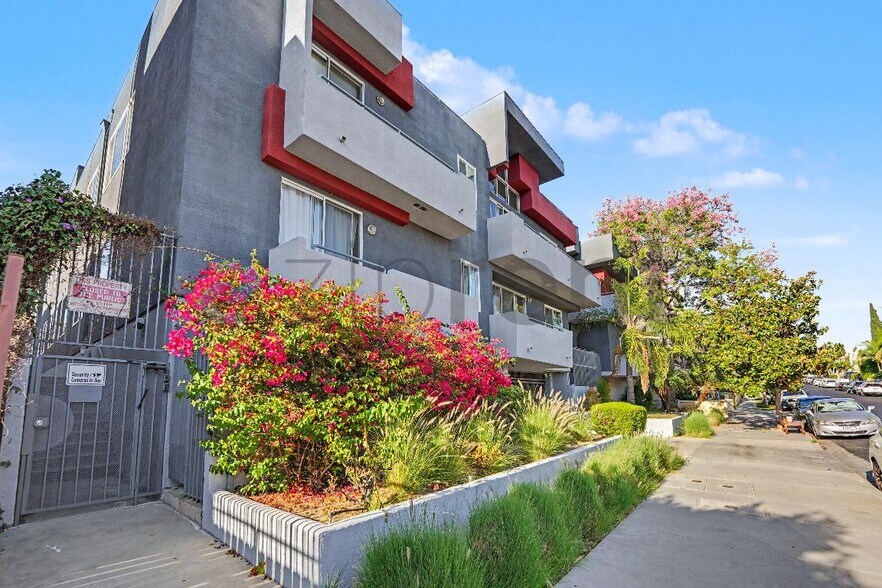 Building Photo - Unit 106