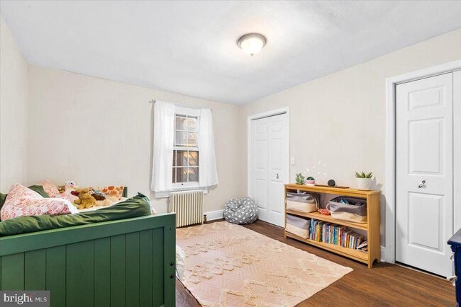 Building Photo - 222 S Raleigh St