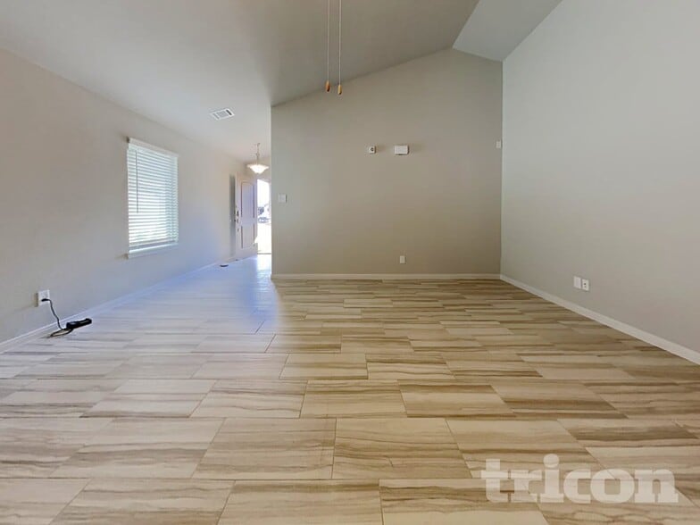 Building Photo - 9838 Gln Brk Ln