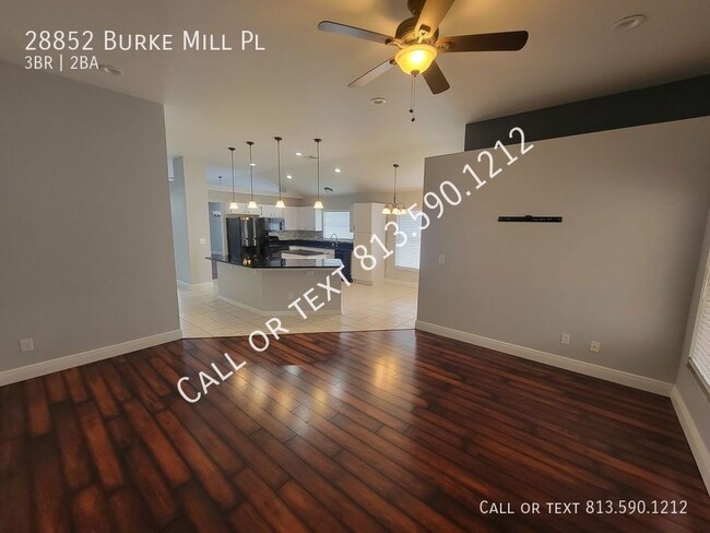 Building Photo - Spacious Wesley Chapel Home