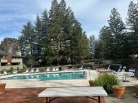 Building Photo - One Bedroom in a Great Community, Excellent Location, with a Pool!