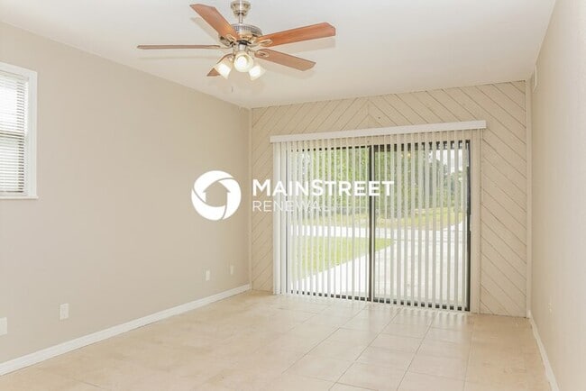 Building Photo - 3 Bedroom Pet-Friendly Home in PALM BAY, FL with Main Street Renewal