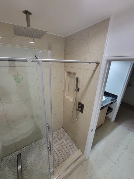 Building Photo - 28045 Magic Mountain Ln