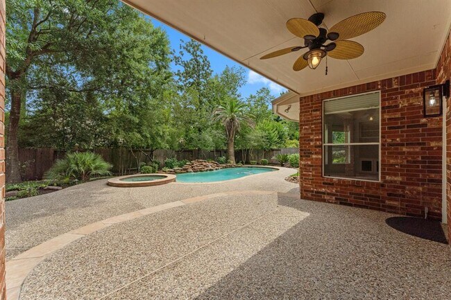 Building Photo - 22 Rillwood Pl