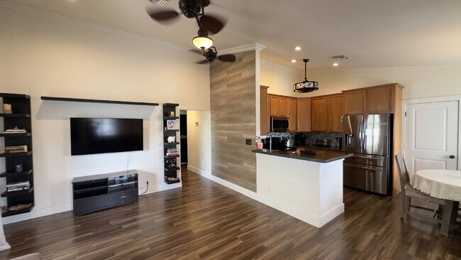 Building Photo - $2,995.00 - 3 Beds / 2 Baths, no deposit option available!