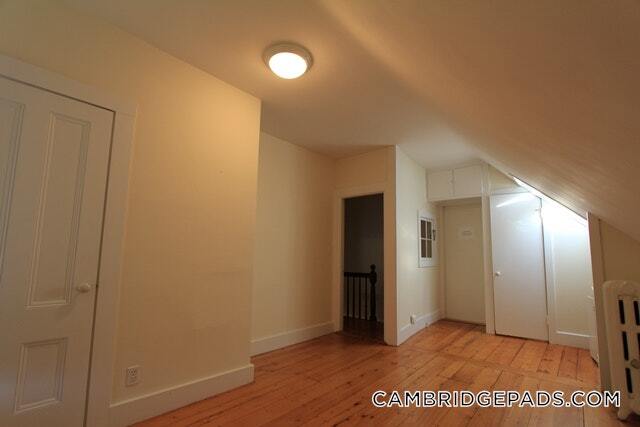 Building Photo - 32 Healey St