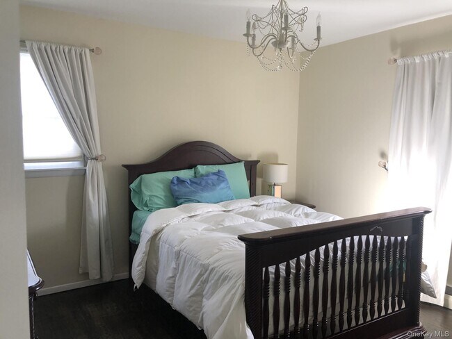 Building Photo - 104 Gail Ct