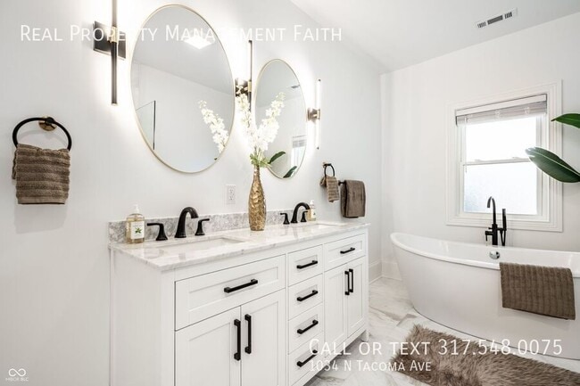 Building Photo - 1034 N Tacoma Ave