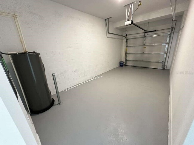 Building Photo - 2729 Skyline Lp