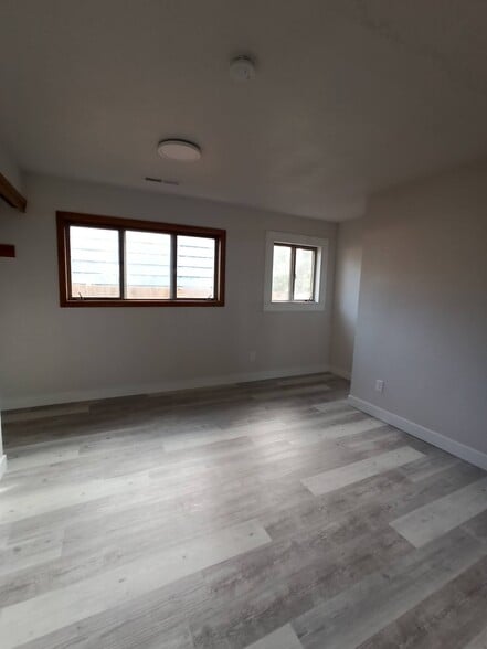 Building Photo - 4510 SE 99th Ave