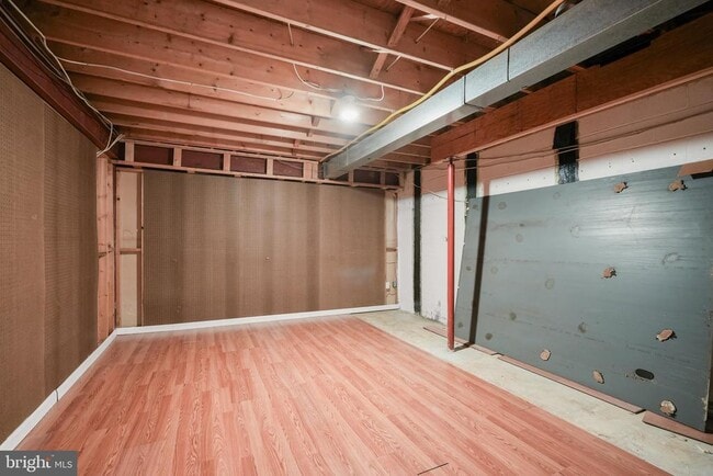 Building Photo - 9809 Hall Rd