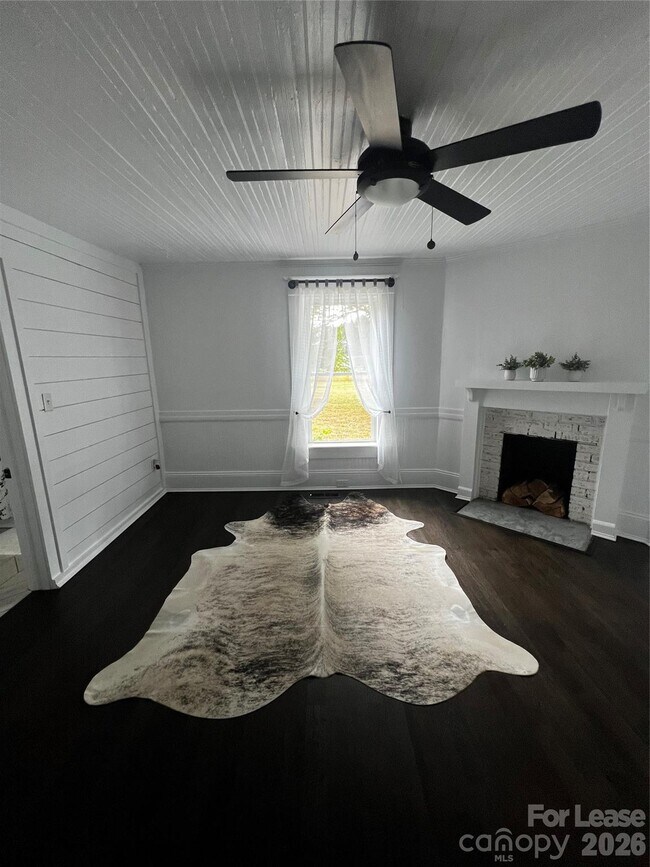 Building Photo - 5440 US-601