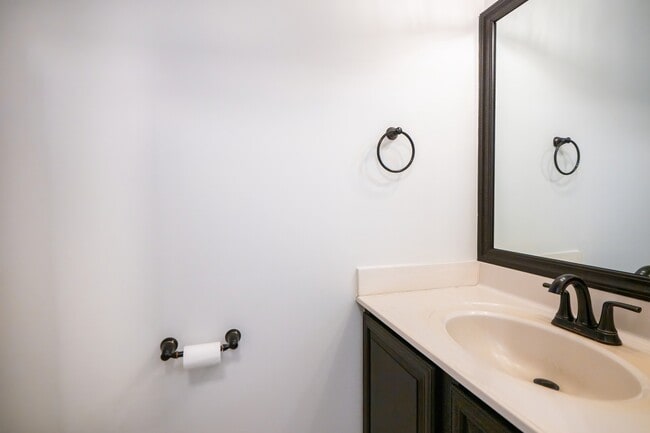 Building Photo - 2119 Hutchison Grove Ct
